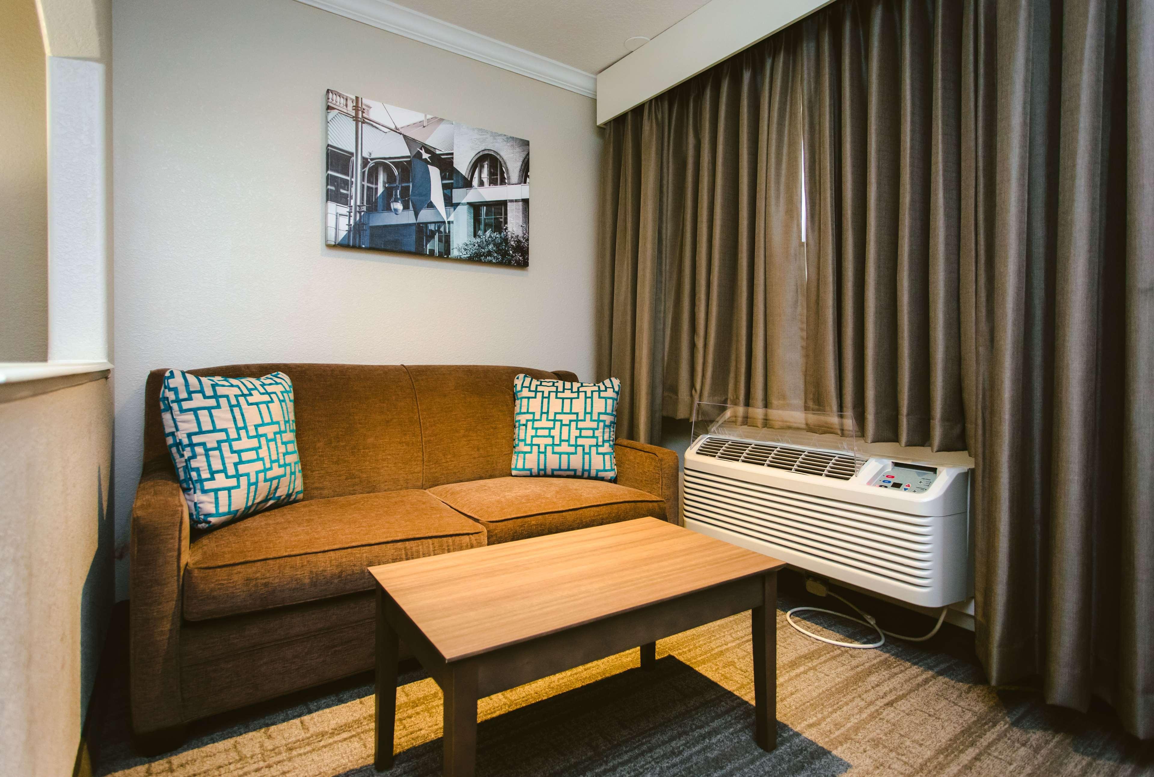 Best Western Pearland Inn Buitenkant foto