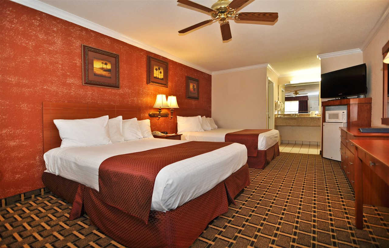 Best Western Pearland Inn Buitenkant foto